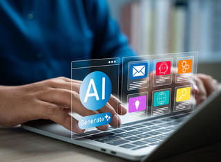 Nybörjare inom kryptoinvestering lär sig grunderna i AI-driven automatiserad trading